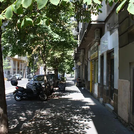 Apartman 5 *