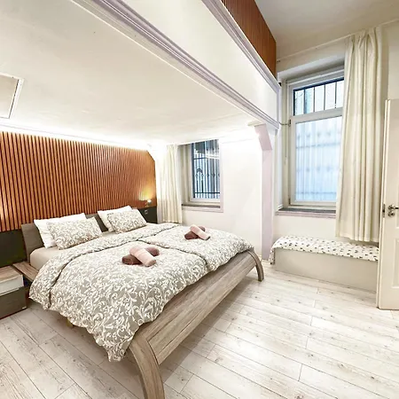 Yes, Yes! Lovely Good Amenities Center Apartment *