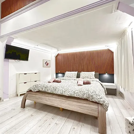 Apartamento Yes, Yes! Lovely Good Amenities Center