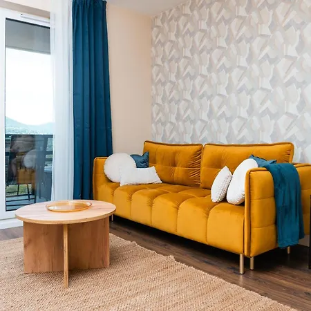Apartment Waterfront By Urbanrent