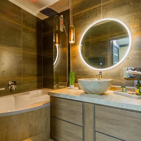 Elite Place Apartment