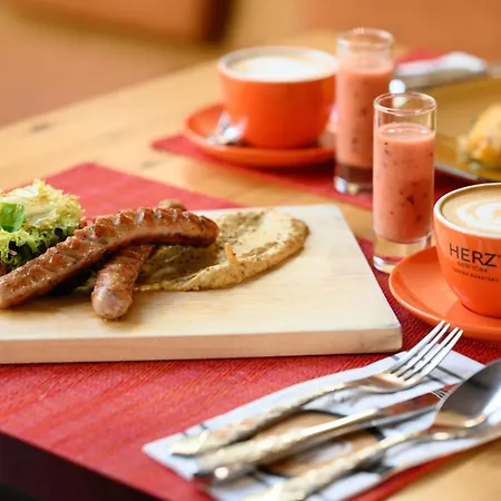 Maison Bistro & Budapest