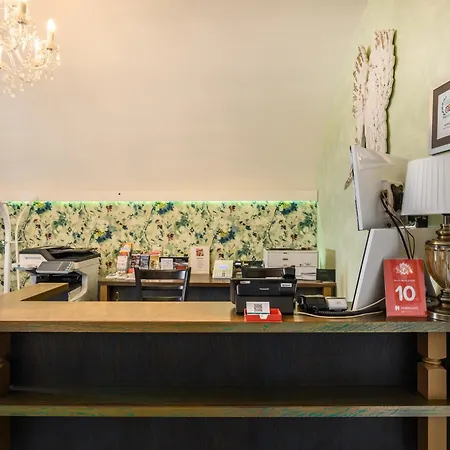 Maison Bistro & Hotel 4*