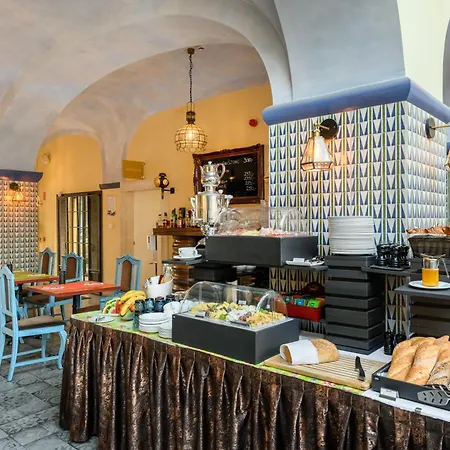 Hotel Maison Bistro &
