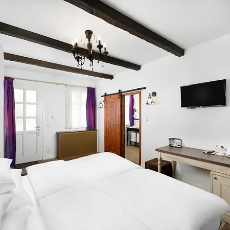 Hotel Maison Bistro & 4*