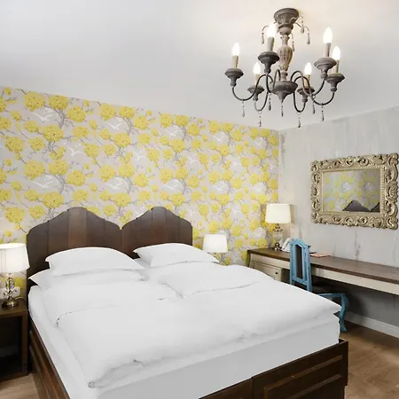 Maison Bistro & Hotel 4*