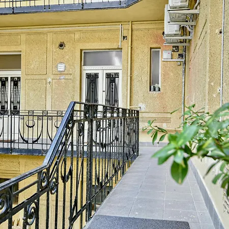 Buda Bliss Garden Apartment Budapest