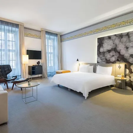 Park Plaza Hotel