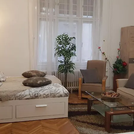 Apartman River Center