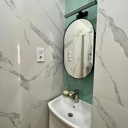 R1274 #freeparking Apartment