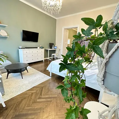 Apartment The Spot With Chair - Cozy Space Near Danube Budapest