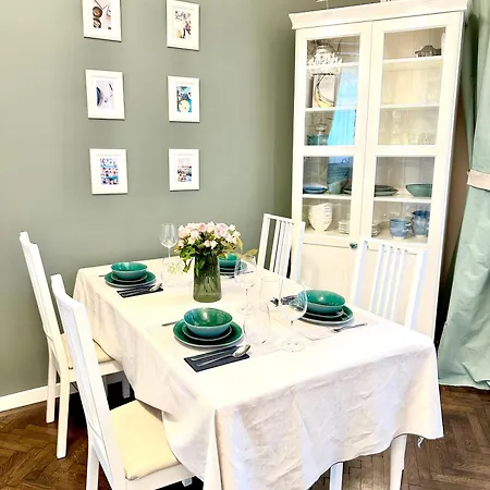 Apartment The Spot With Chair - Cozy Space Near Danube *