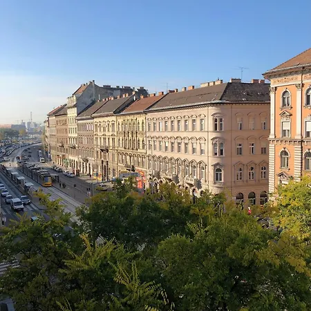 The Spot With Chair - Cozy Space Near Danube Budapest