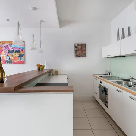Penthouse With Free Parking And Free Bikes, Wellness 8 Min Walk * Budapesta