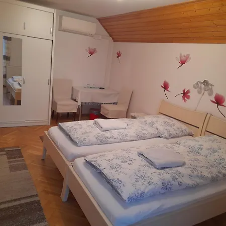 Vendégház Aranyeső Csorbai 2*