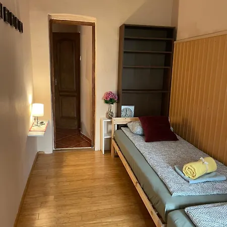 Clark Apartman ** Apartment *