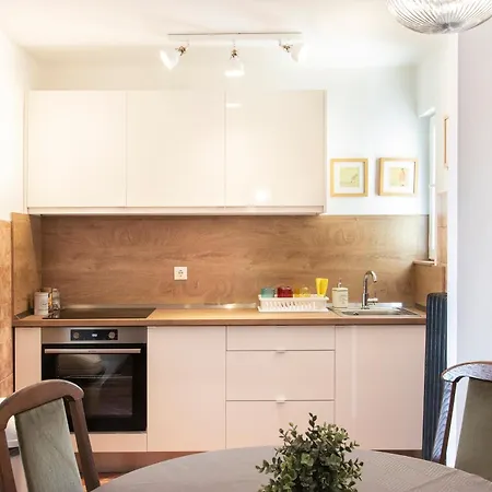 W21 Apartament *