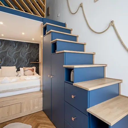 Solar System With Gallery Apartment Budapest
