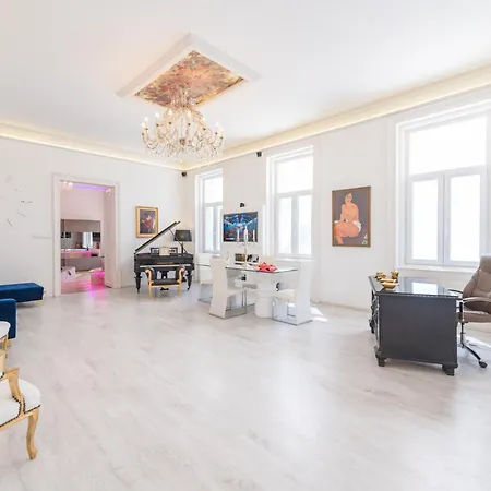 Apartment Eye Presidential With Jacuzzi & Sauna *