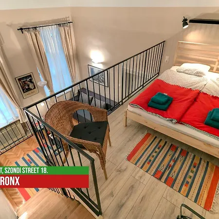 Apartment Little Italy Bronx