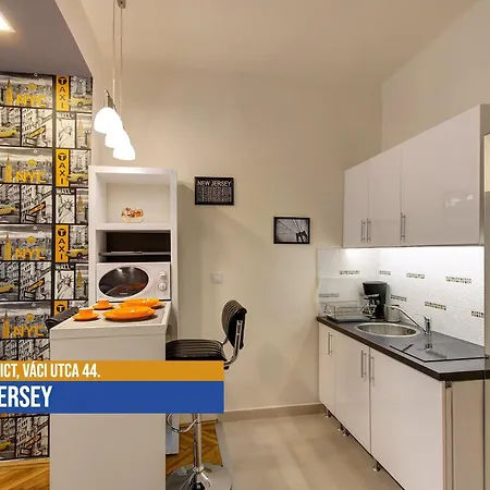 Little Americas Downtown Apartment Budapest
