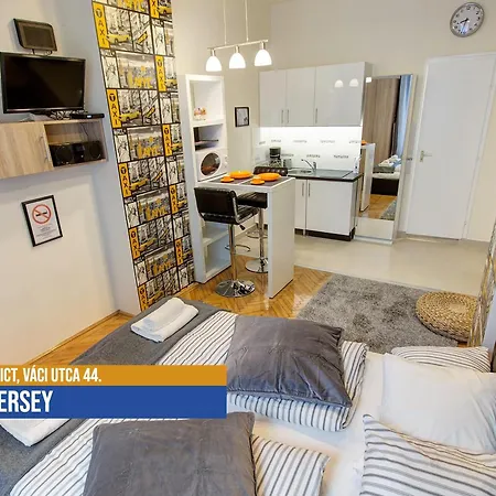 Little Americas Downtown Apartment *