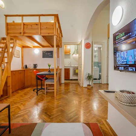 Dorotea - Cosy In The Heart Of Budapest