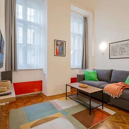 Dorotea - Cosy In The Heart Of * Budapest