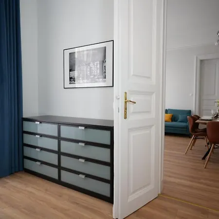 Apartment Ds36 Budapest-3 Haloszobas Lakas A Belvaros Sziveben