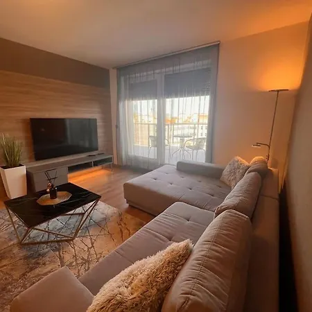 Karzo Lk 601 Apartment