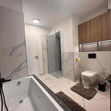 Apartment Karzo Lk 601 *