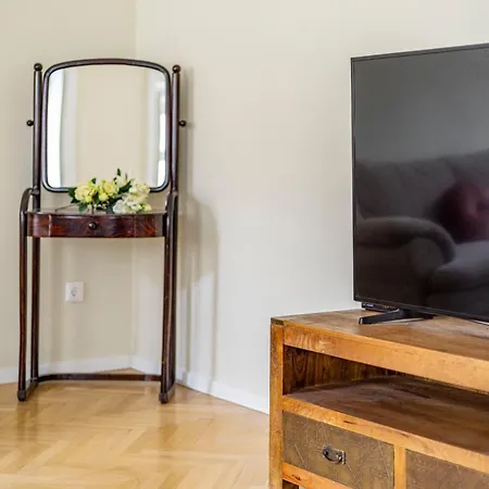Apartmán Graceful & Cozy Dream Next To The Opera House *