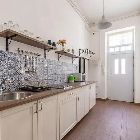 Apartment Peace Oasis In The Pulsing