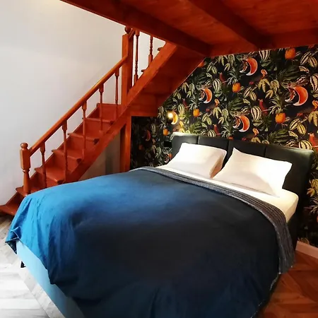 Deak Loft Apartment