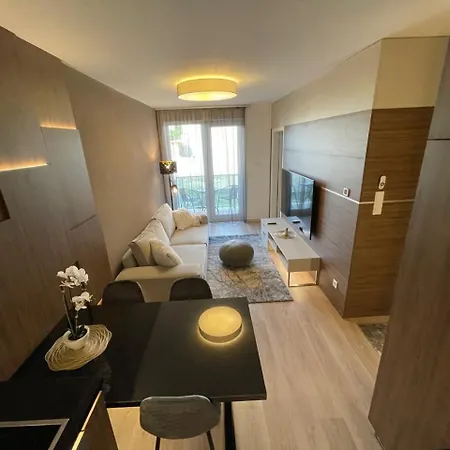 Karzo Lk 204 * Budapest
