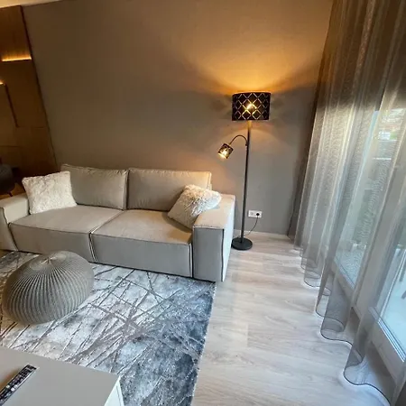 Karzo Lk 204 Apartment