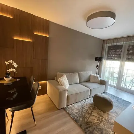Karzo Lk 204 * Budapest