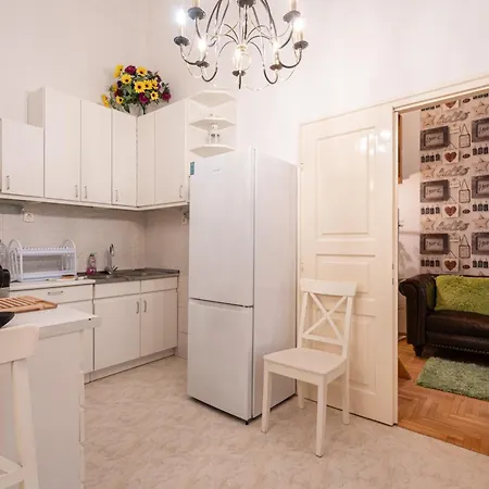 Apartment Red Romance Budapest