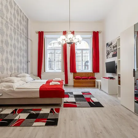Red Romance Apartment Budapest