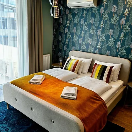 Corvin Park Apartment *