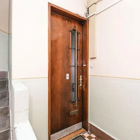 T22 Homey Apartment