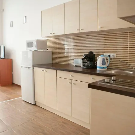 Apartment Downtown Csengery 10