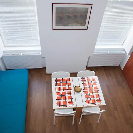 Apartment Downtown Csengery 10