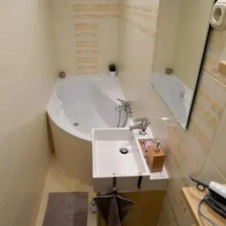 Secluded Mezzanine Near Astoria * Budapest