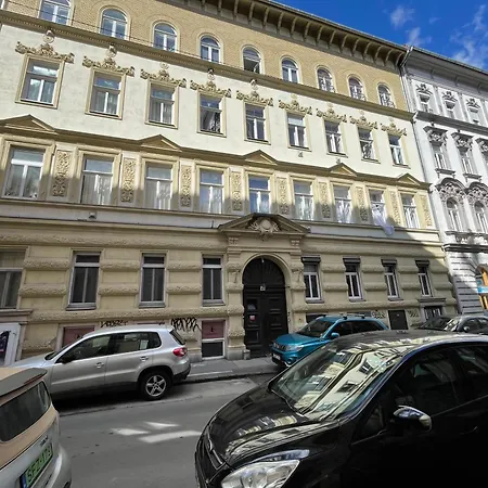 Apartment Little Oasis Close To The Opera Budapest
