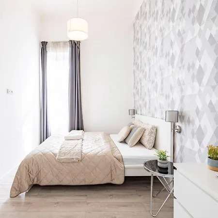 Apartment Deluxe Grand W/ 5 Bedrms Budapest