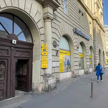 Deluxe Grand W/ 5 Bedrms * Budapest
