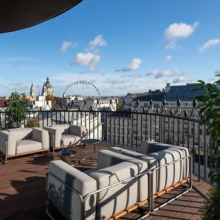 Dorothea Hotel, Budapest, Autograph Collection