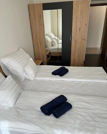 Lux Cordia With Free Parking Apartman *