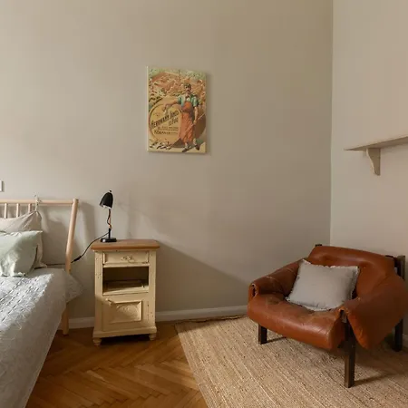 Budapestayz - Weiner * Budapest